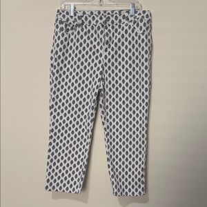 Chicos White with Blue All-over Pattern Crop, size 2 (12)